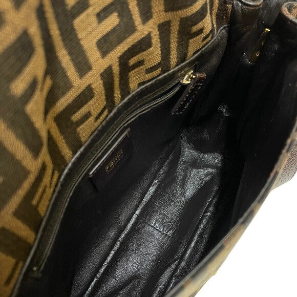 Fendi Zucca canvas Mamma Baguette shoulder bag brown - Picture 6 of 6